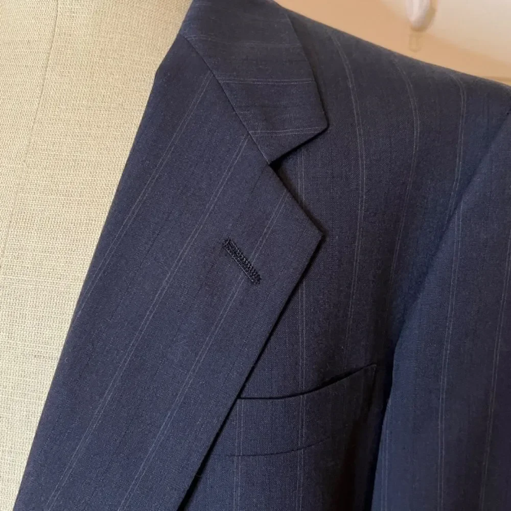 EUC Hart Schaffner & Marx Charcoal Gray Pinstripe Suit Jacket 44L & Pant Size 36